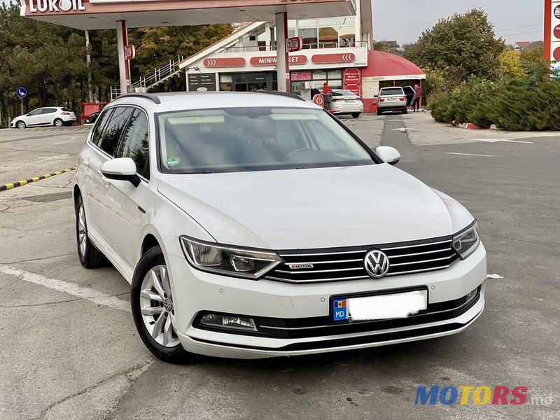 2015' Volkswagen Passat photo #1