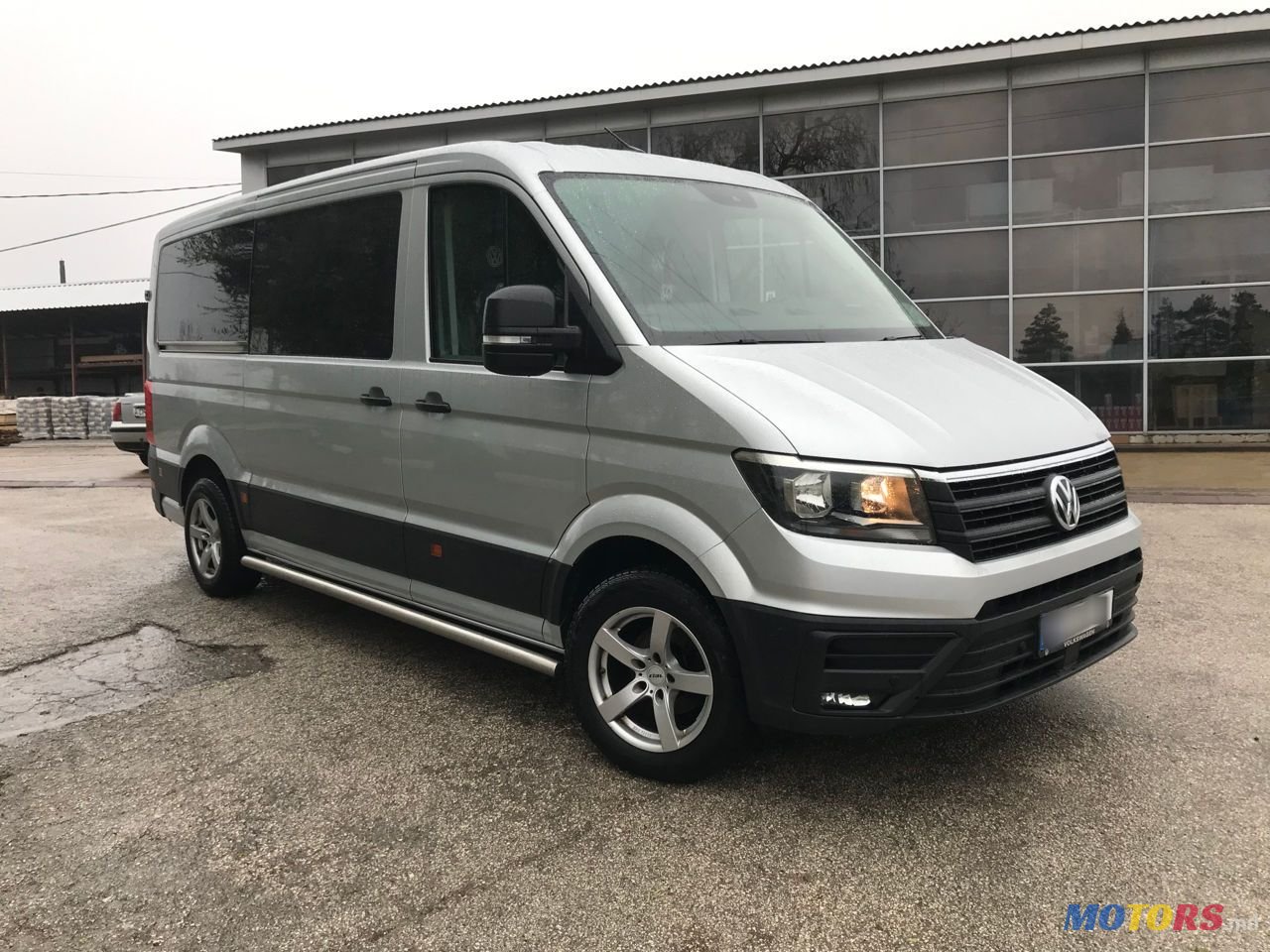2017' Volkswagen Caravelle photo #3
