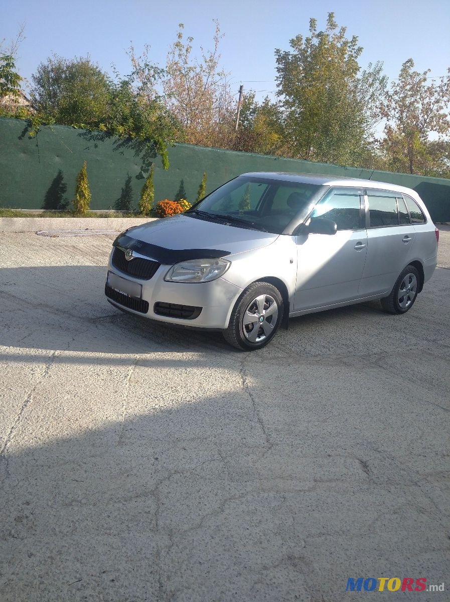 2008' Skoda Fabia photo #4