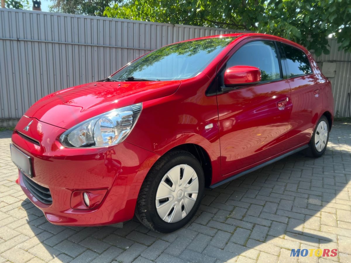 2015' Mitsubishi Space Star photo #1