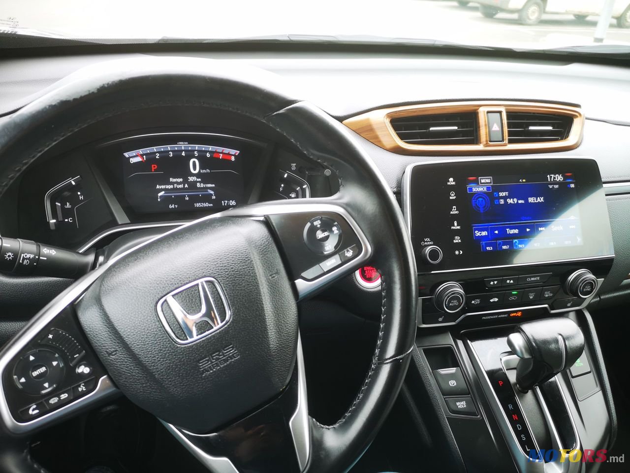 2017' Honda CR-V photo #6