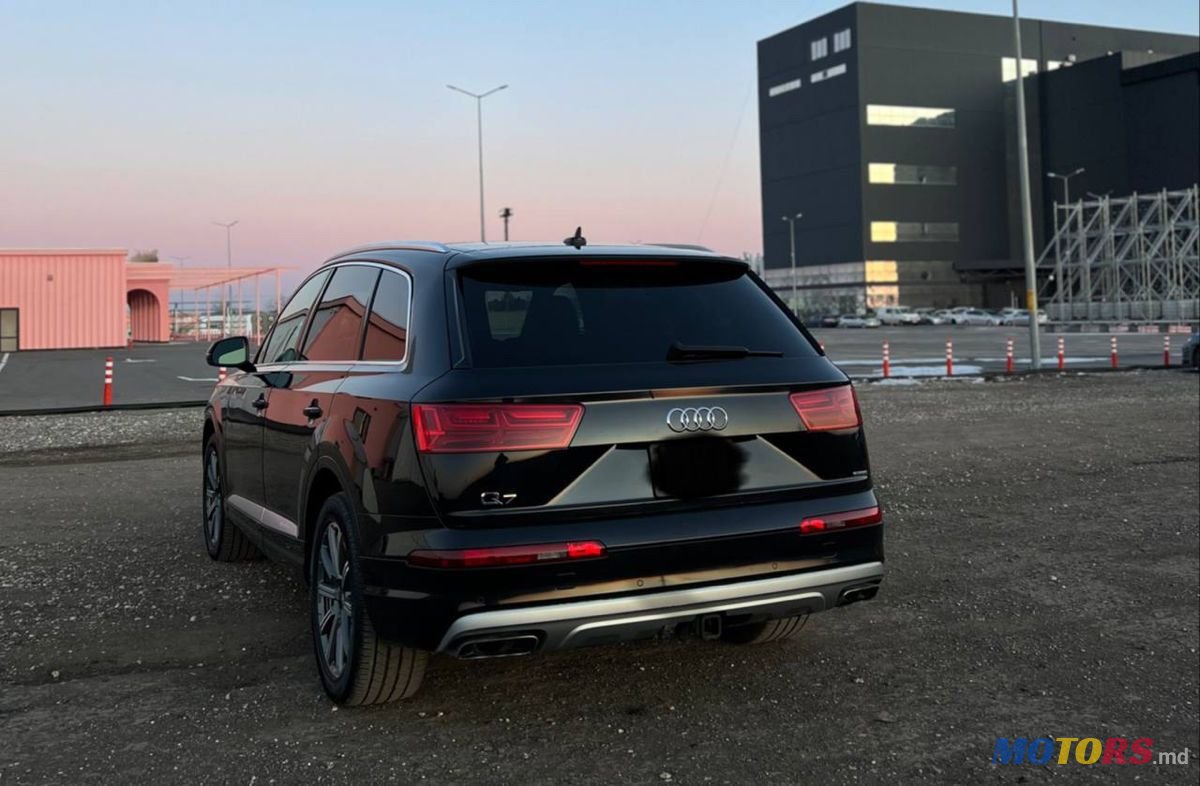 2019' Audi Q7 photo #2