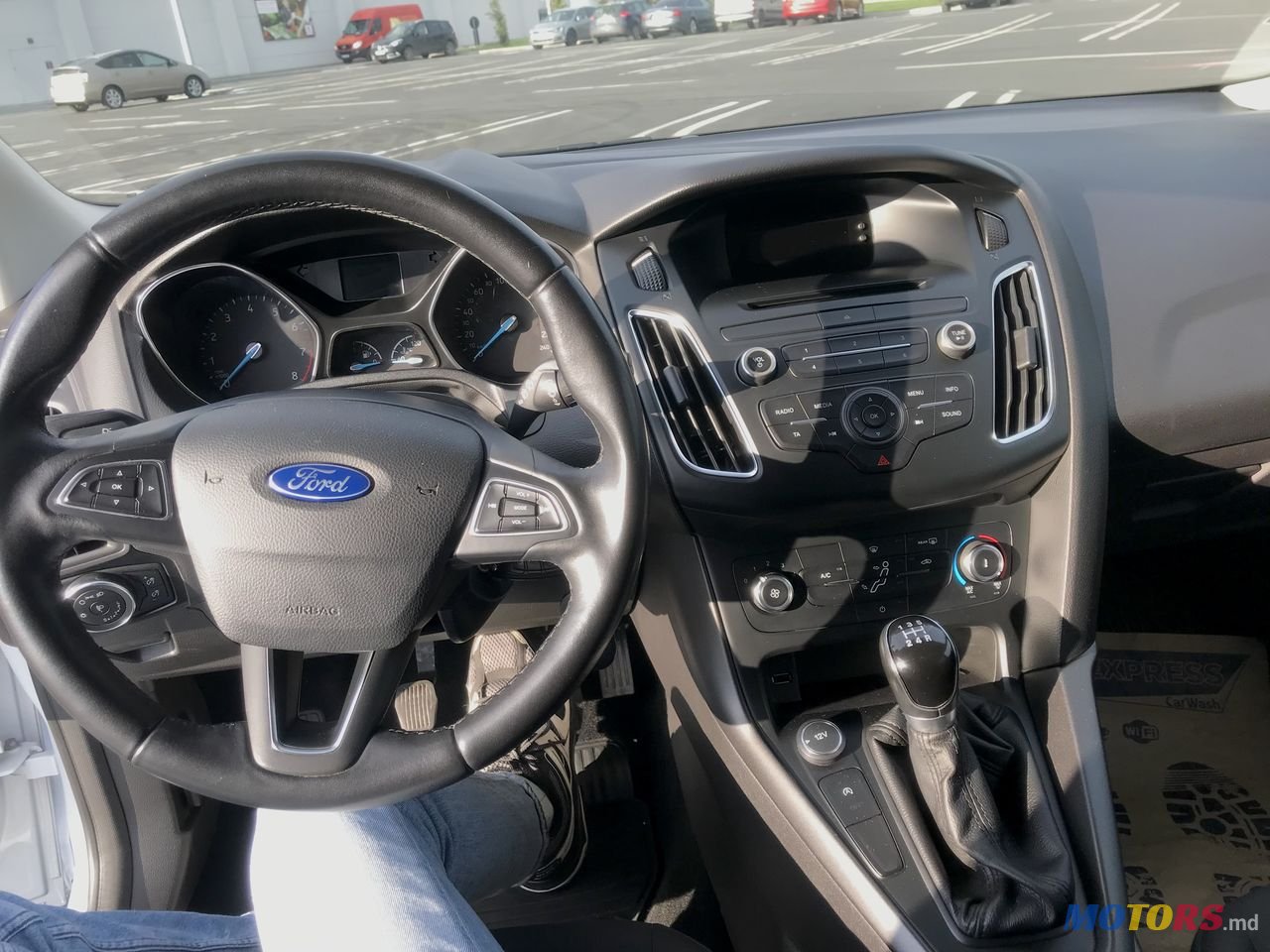 2016' Ford Focus photo #5