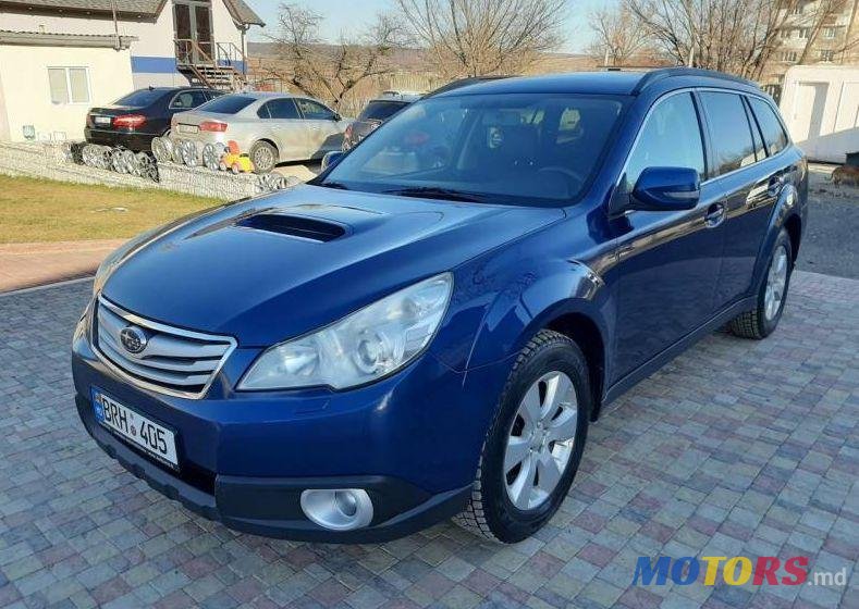 2010' Subaru Outback photo #1