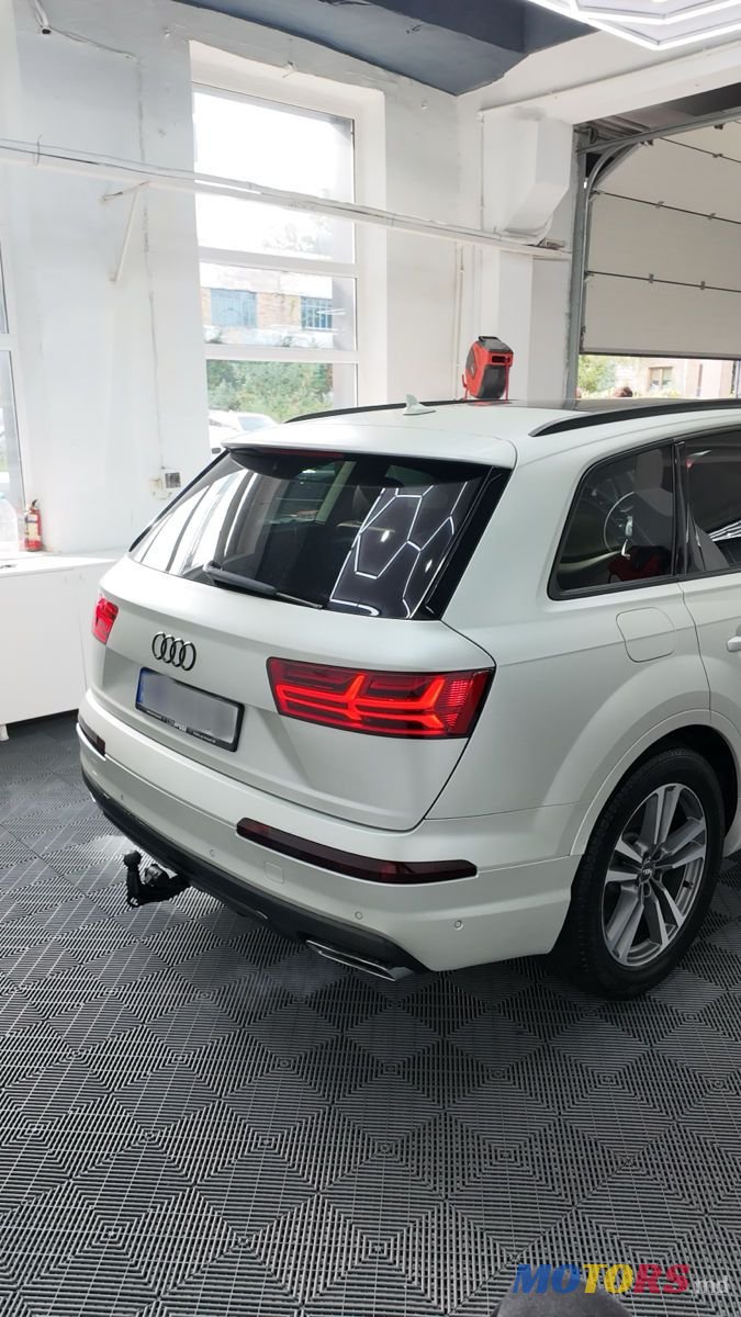 2015' Audi Q7 photo #2