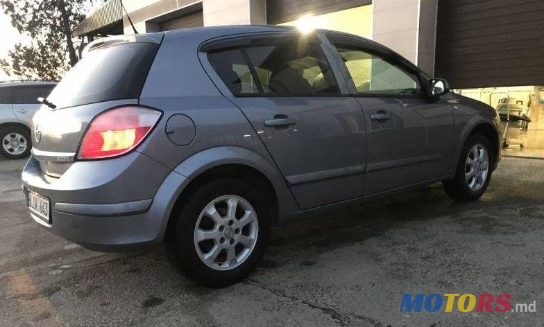 2008' Opel Astra photo #1