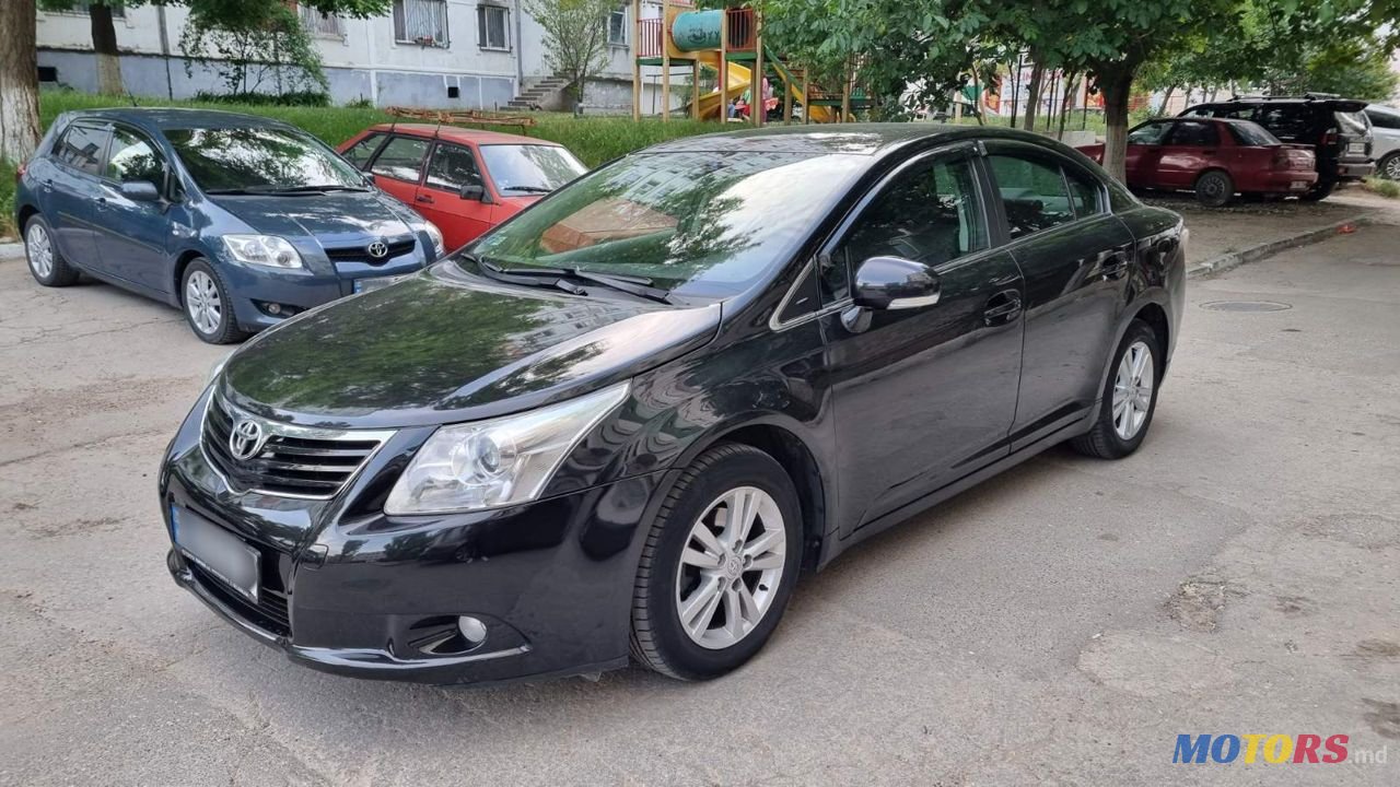 2012' Toyota Avensis photo #1