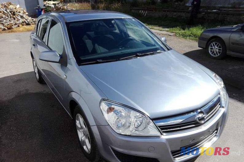 2008' Opel Astra photo #2