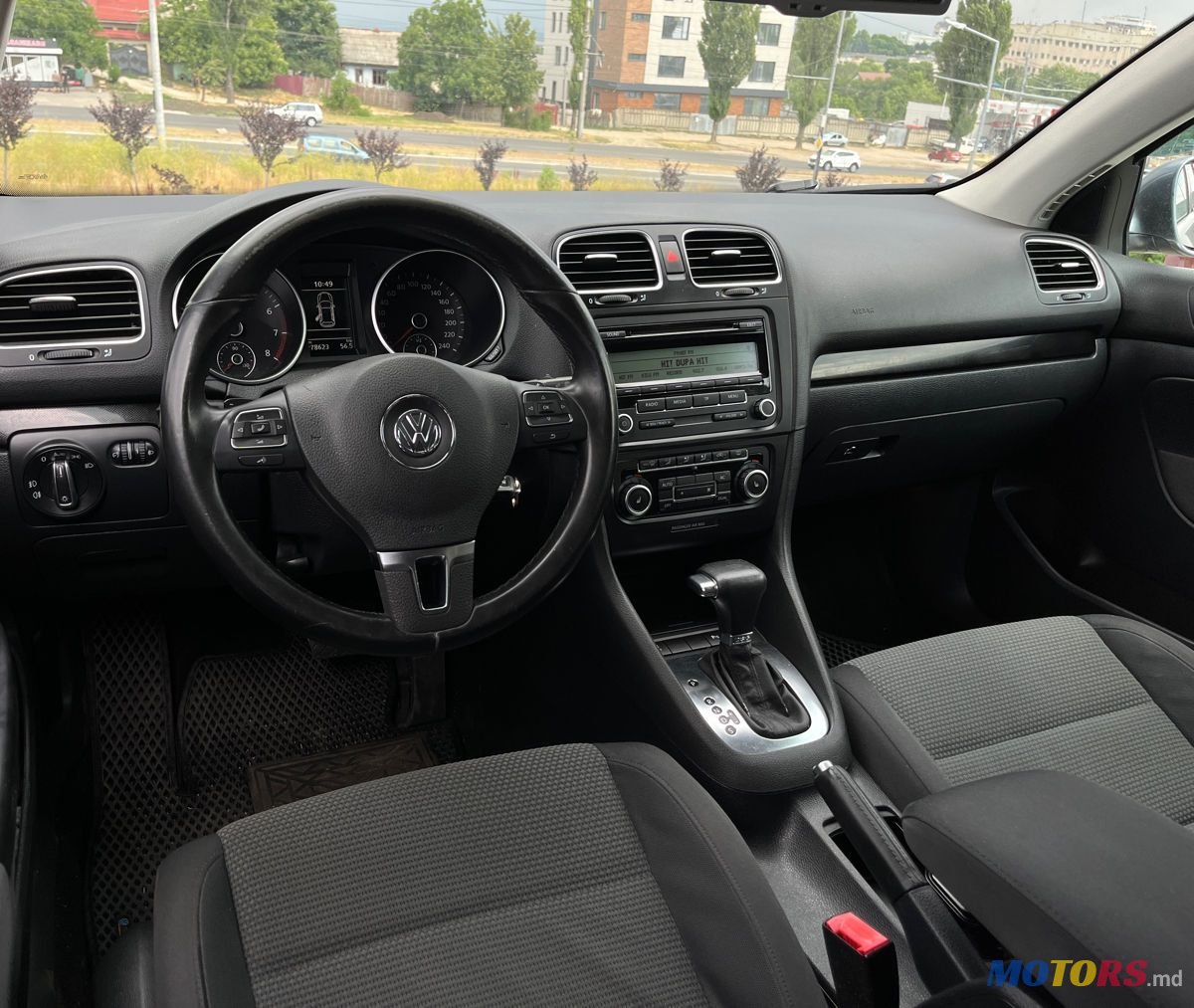 2010' Volkswagen Golf photo #5