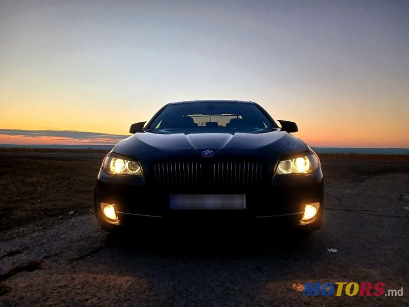 2012' BMW 5 Series photo #1
