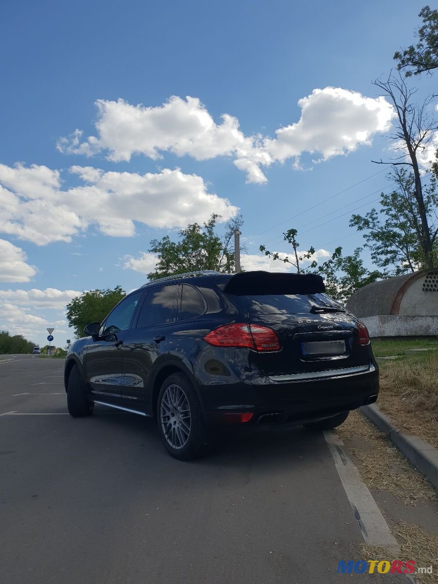 2013' Porsche Cayenne photo #4