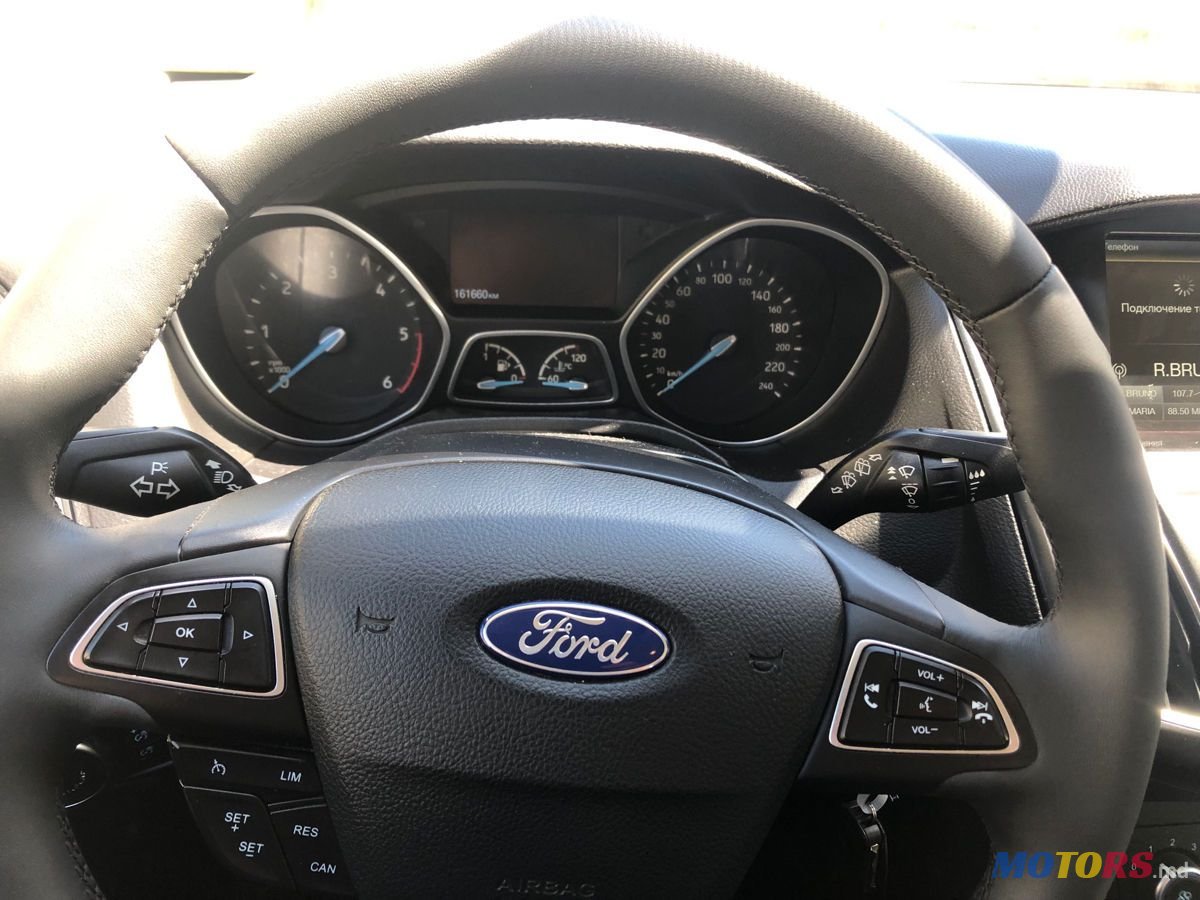2016' Ford Focus photo #4