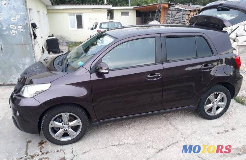 2009' Toyota Urban Cruiser photo #3