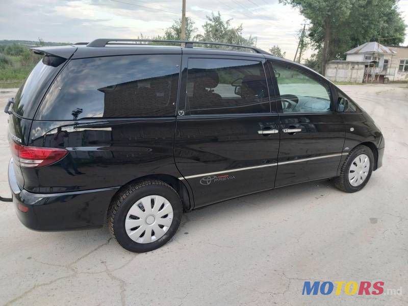 2004' Toyota Previa photo #4
