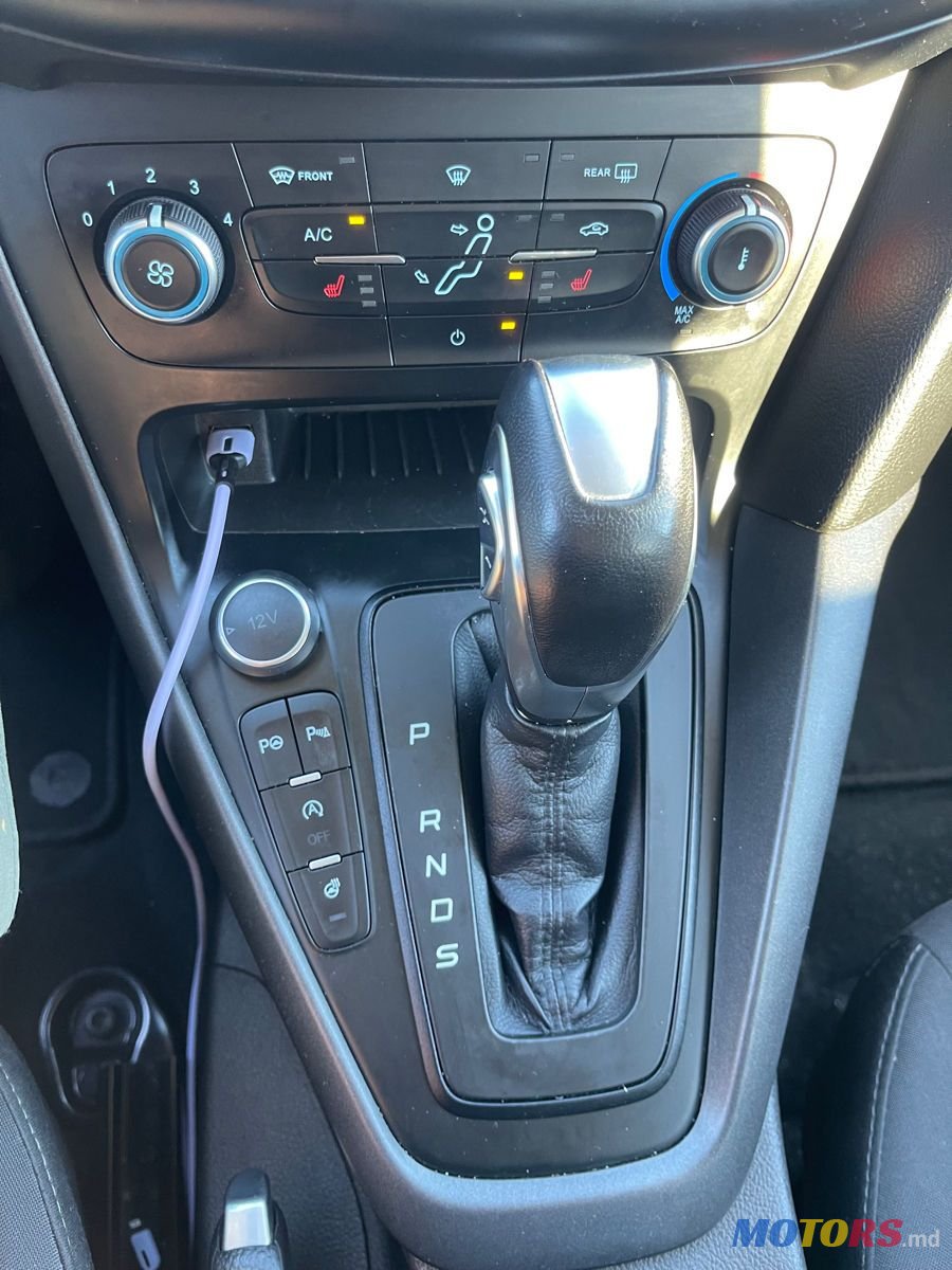 2017' Ford Focus photo #6