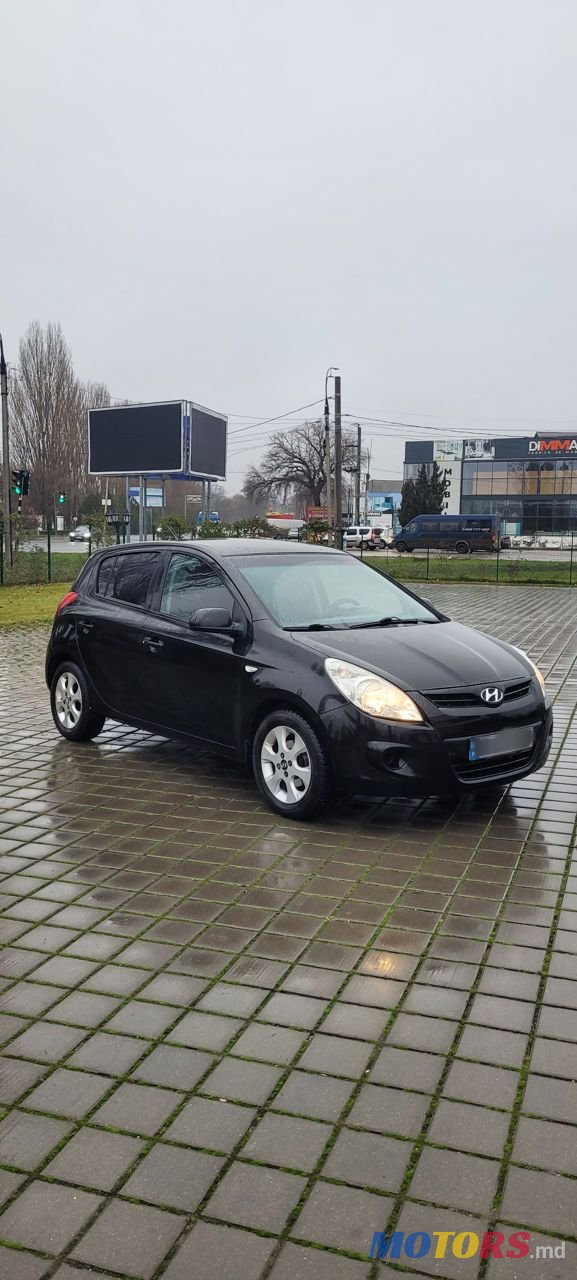 2009' Hyundai i20 photo #1