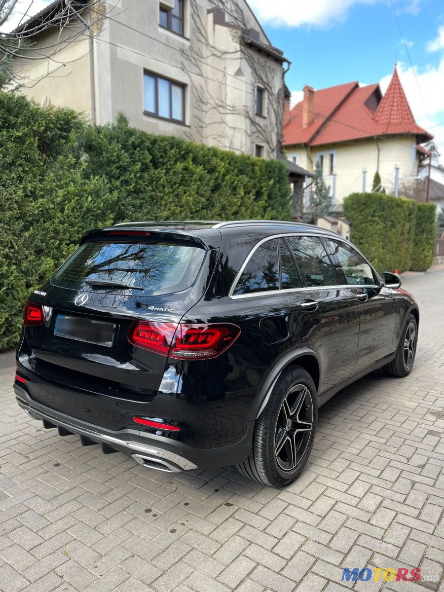 2022' Mercedes-Benz GLC photo #5