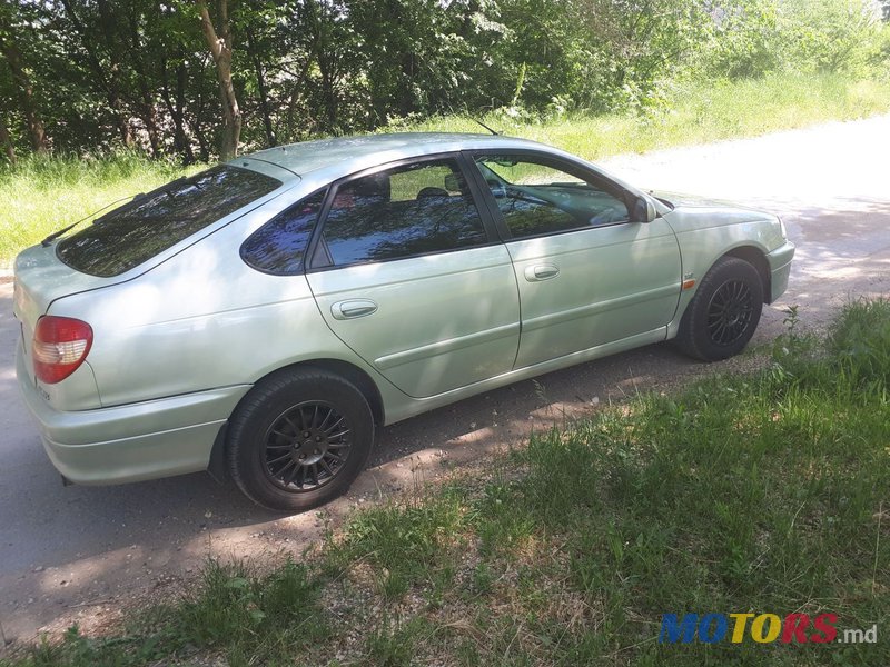 1999' Toyota Avensis photo #3