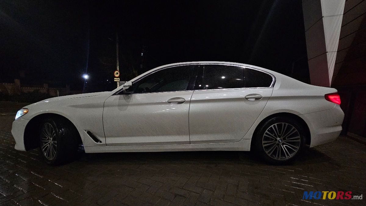 2018' BMW 5 Series photo #2