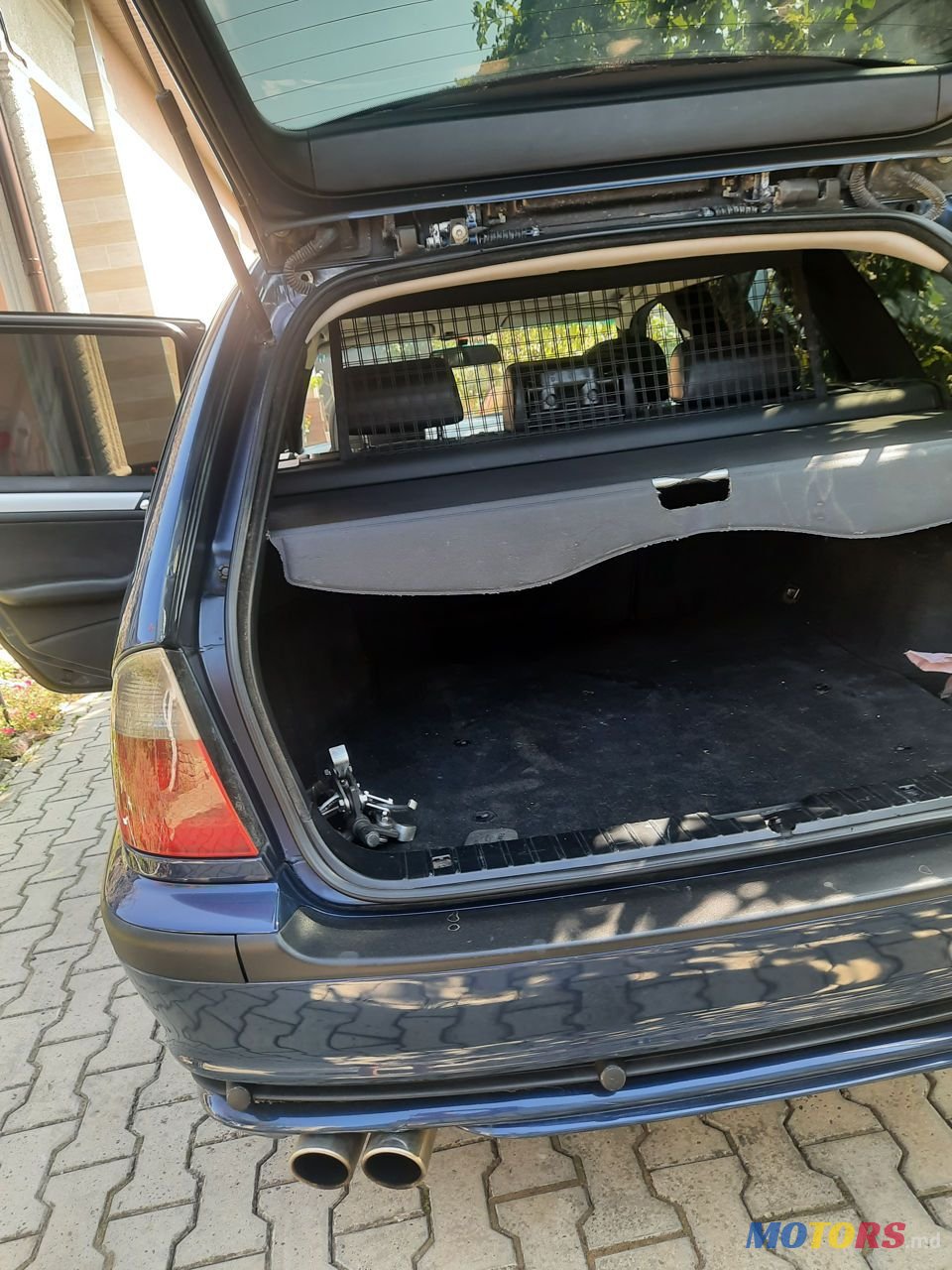 2004' BMW 3 Series photo #5