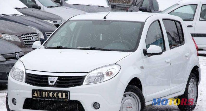 2011' Dacia Sandero photo #1