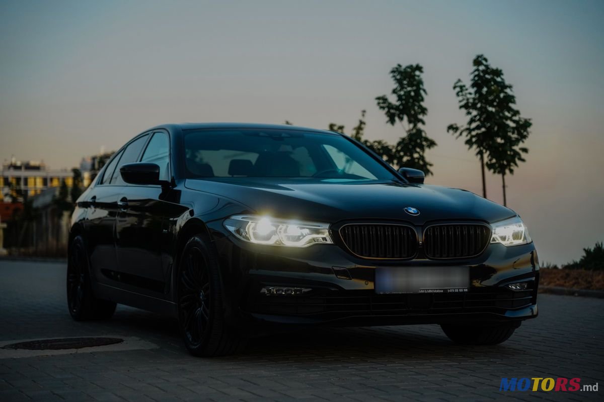 2017' BMW 5 Series photo #4