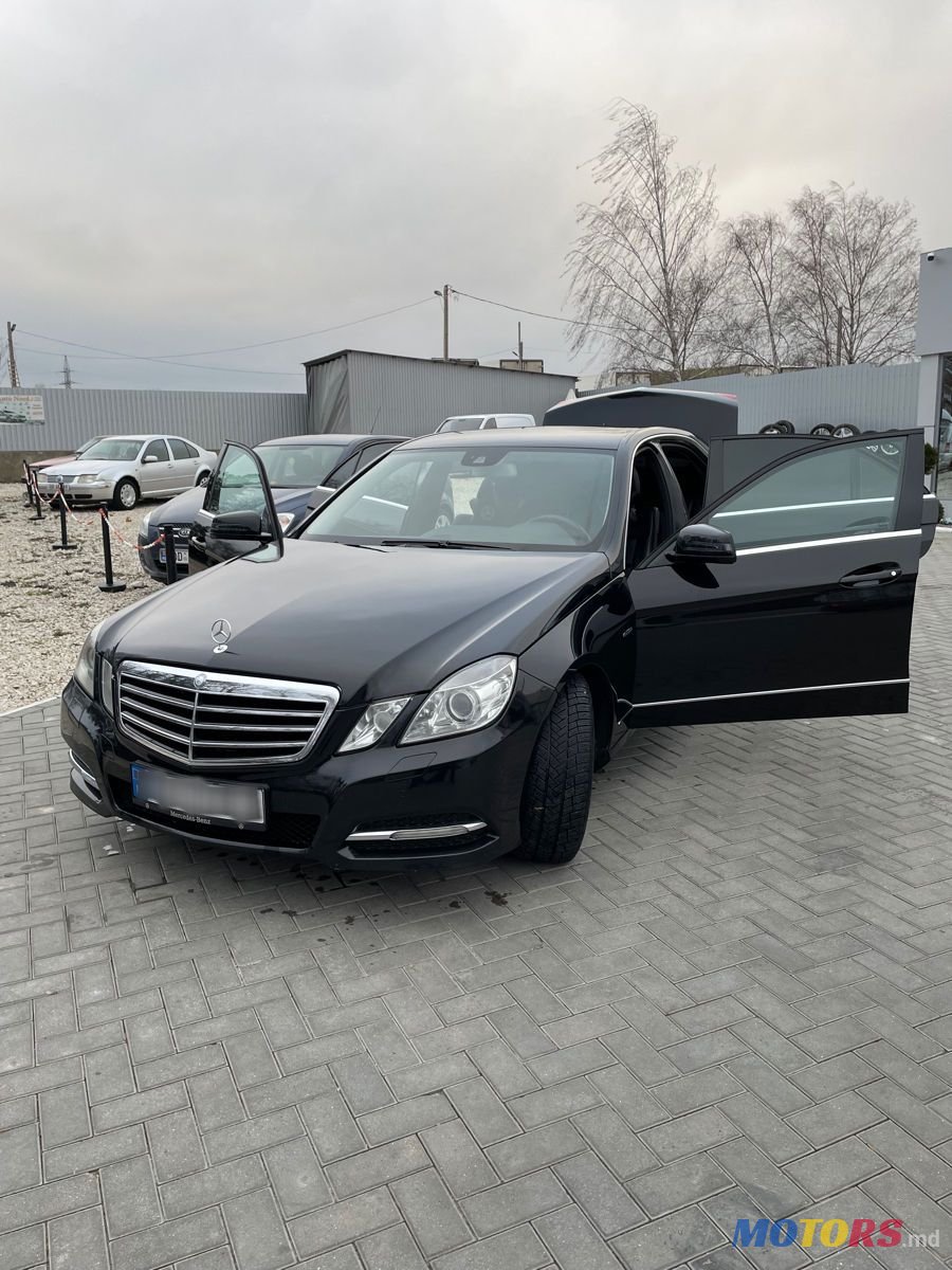 2011' Mercedes-Benz E Класс photo #5