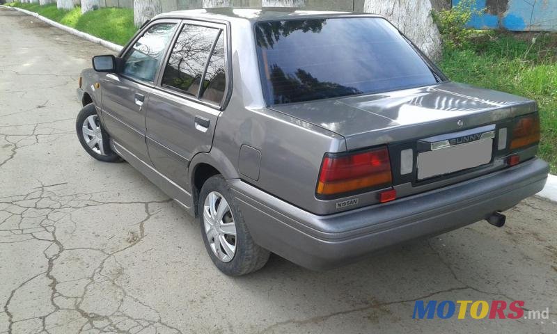 1990' Nissan Sunny photo #2