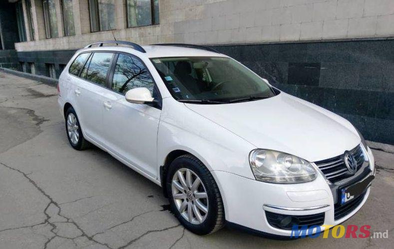 2009' Volkswagen Golf photo #4