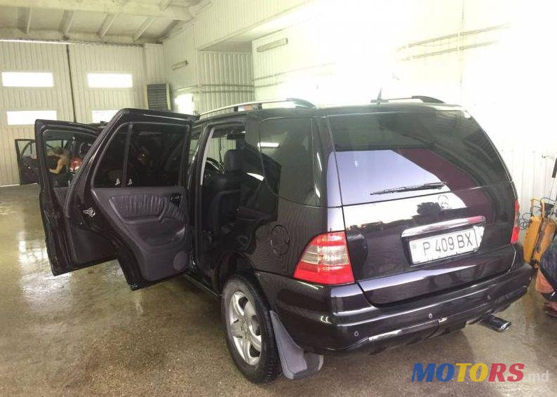 2004' Mercedes-Benz Ml photo #1