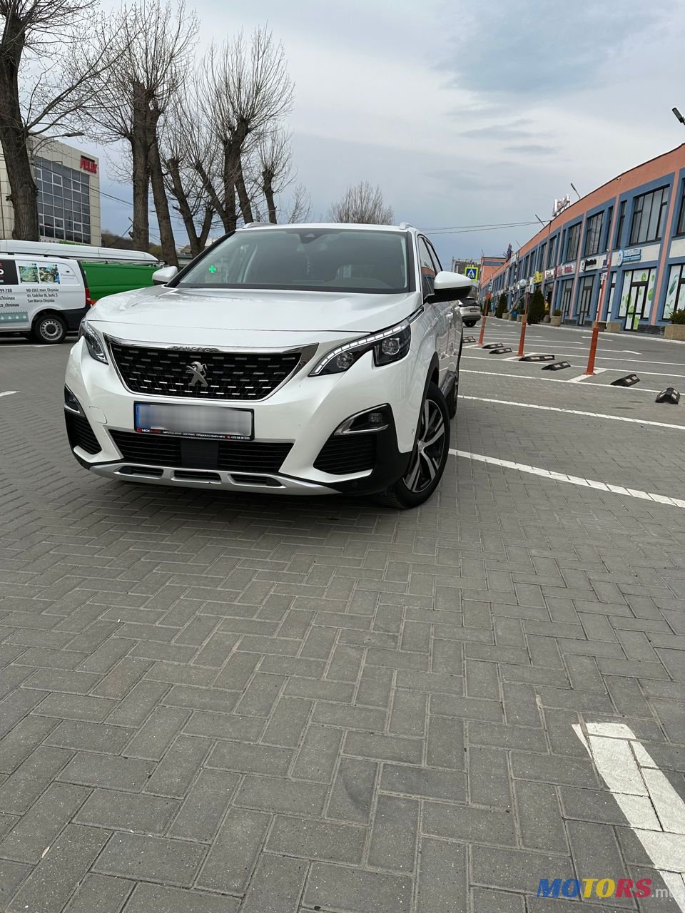 2019' Peugeot 5008 photo #2