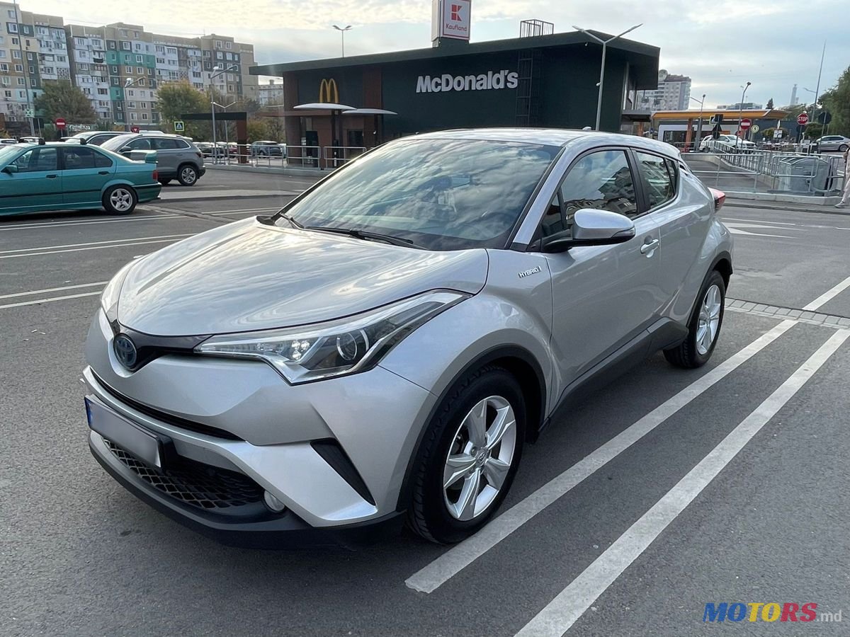 2017' Toyota C-HR photo #2