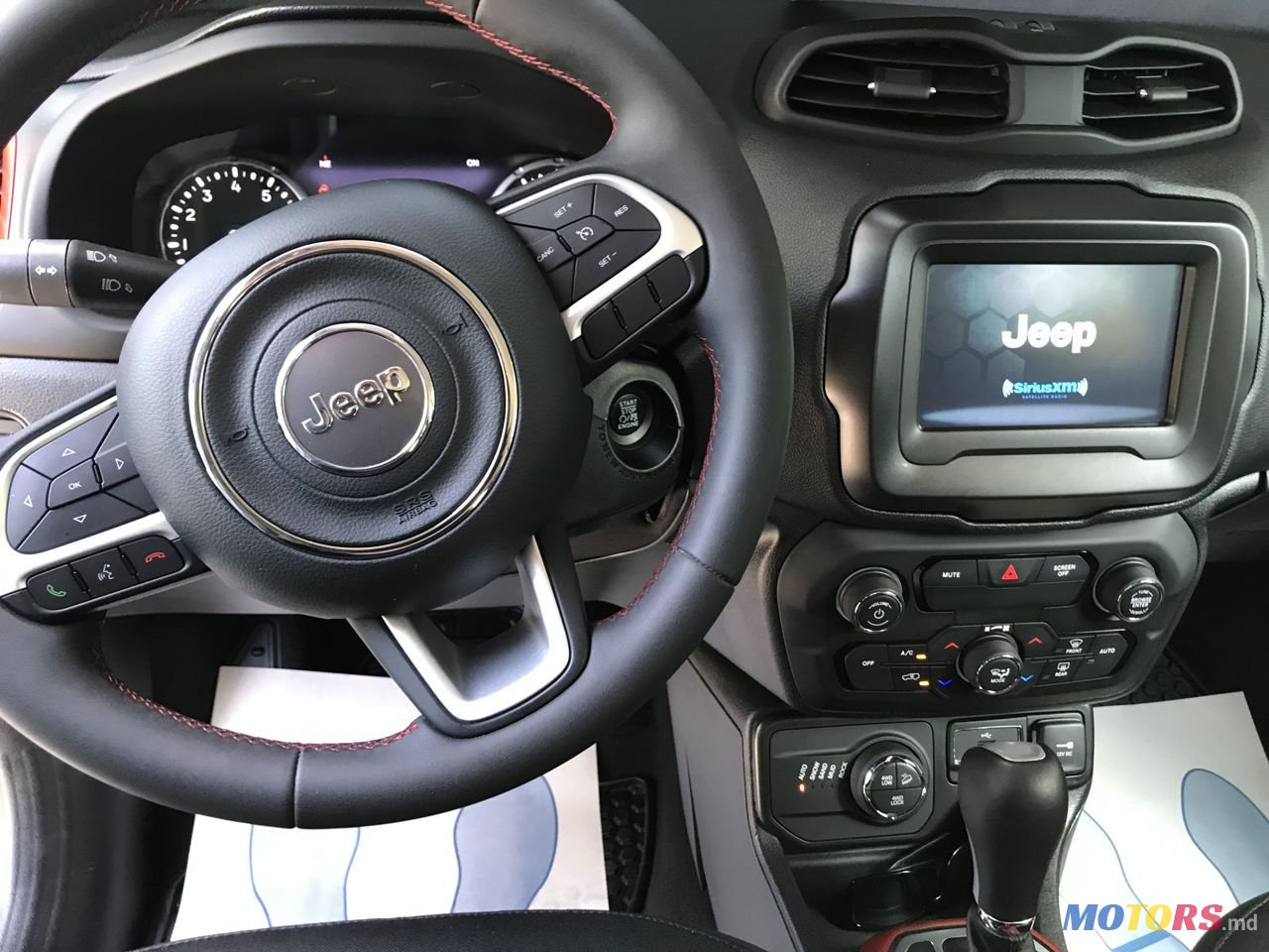 2019' Jeep Renegade photo #5