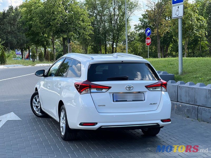 2016' Toyota Auris photo #1