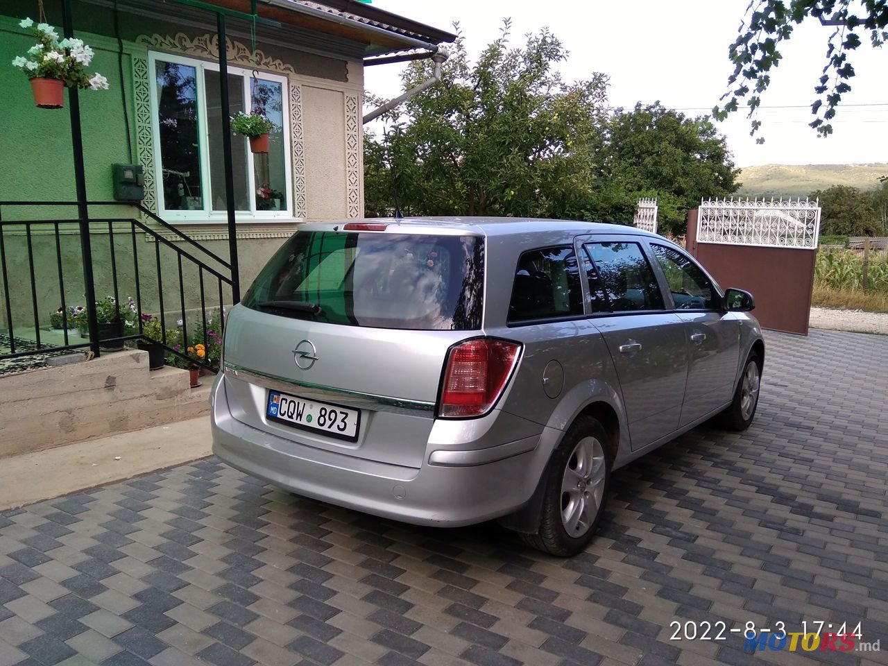 2012' Opel Astra photo #5