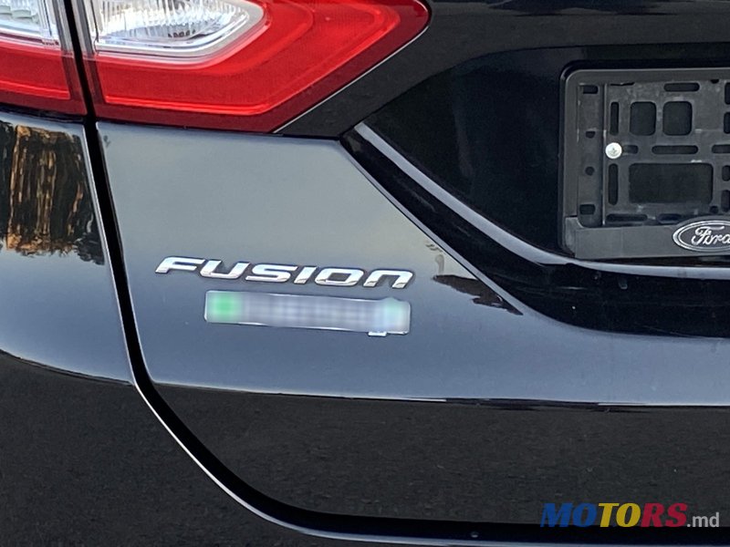 2014' Ford Fusion Energi photo #4