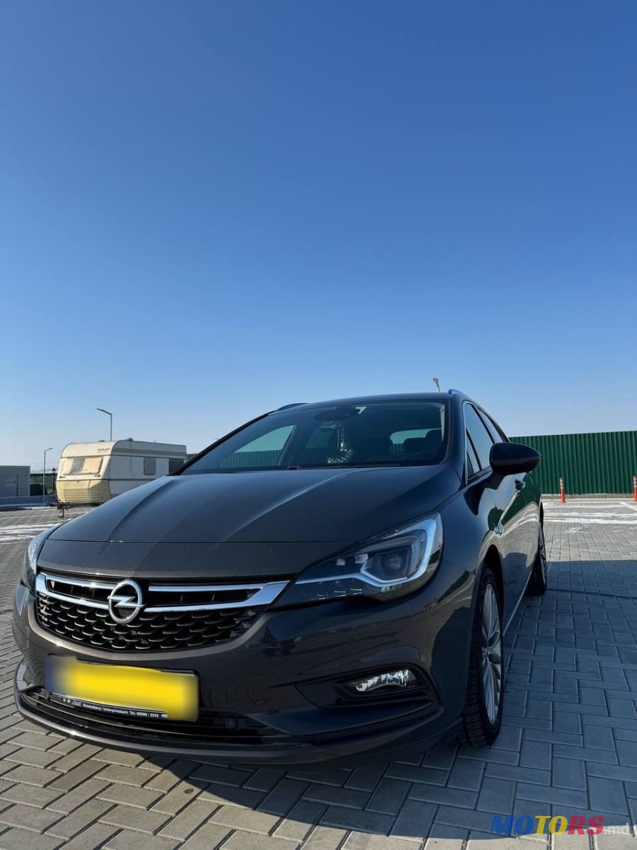 2016' Opel Astra photo #1