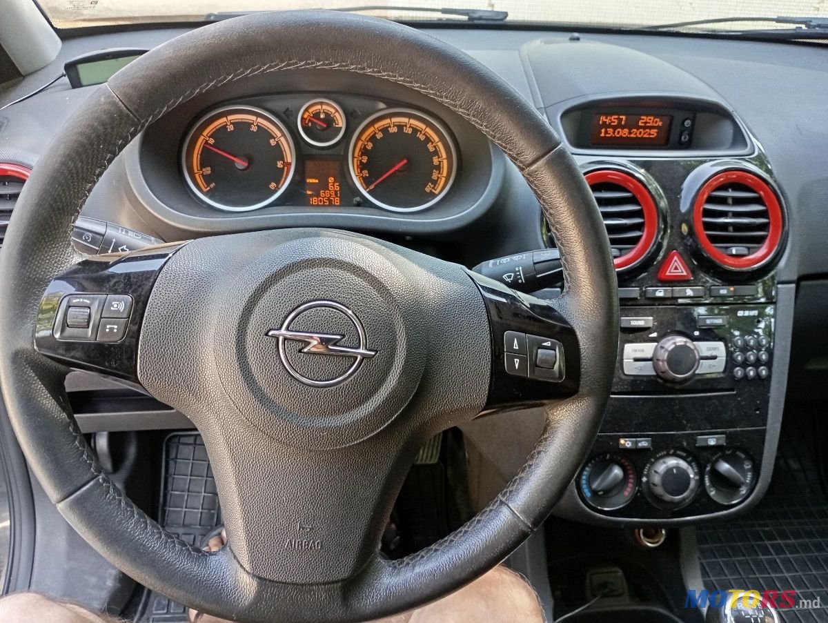 2011' Opel Corsa photo #1