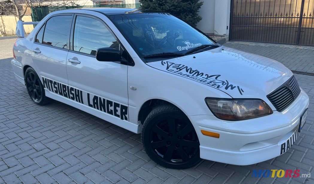 2002' Mitsubishi Lancer photo #6