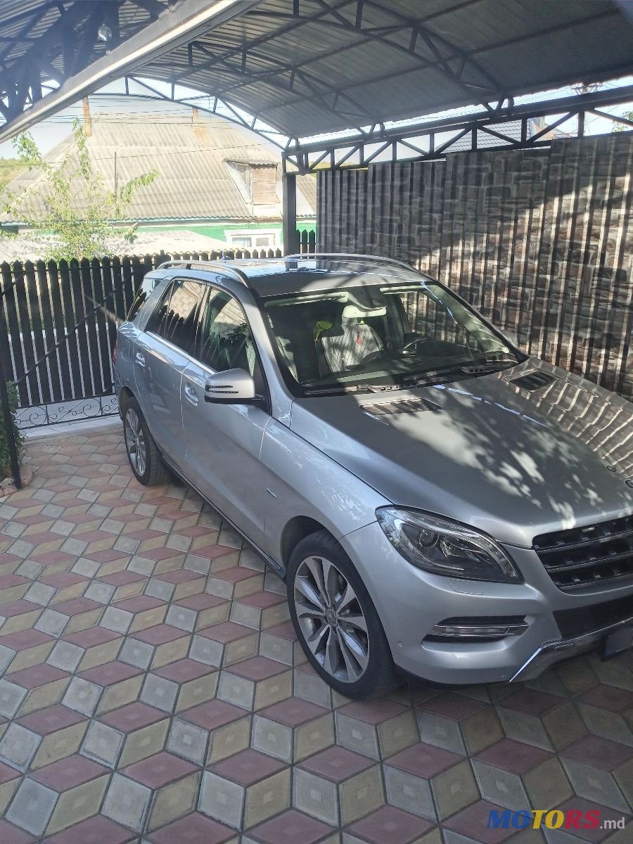 2012' Mercedes-Benz M-Class photo #1