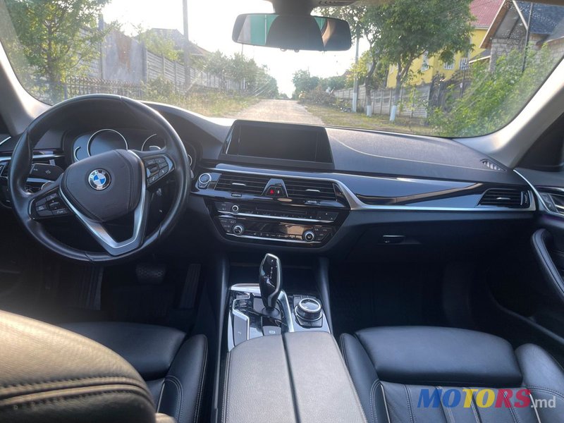 2018' BMW 5 Series photo #5