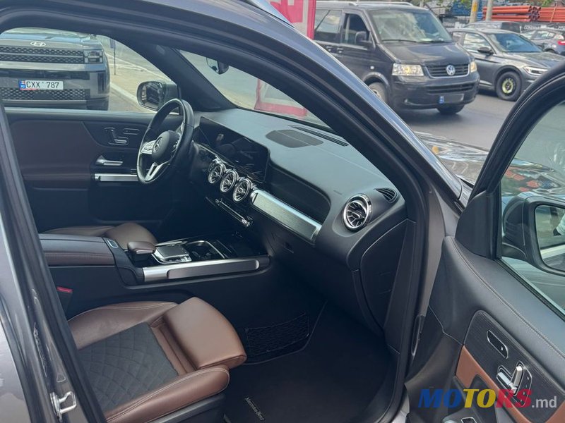 2020' Mercedes-Benz GLB photo #3