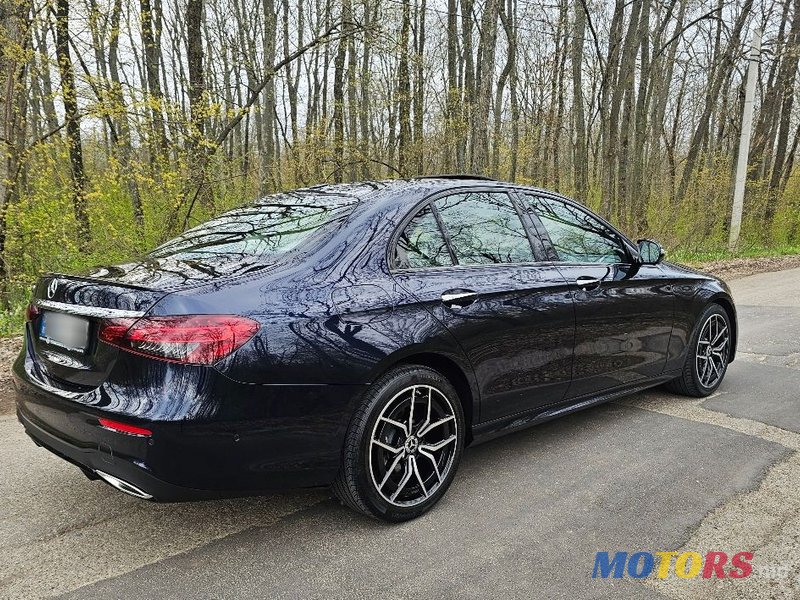 2022' Mercedes-Benz E-Class photo #3
