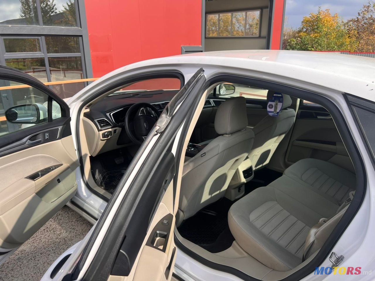 2020' Ford Fusion photo #5