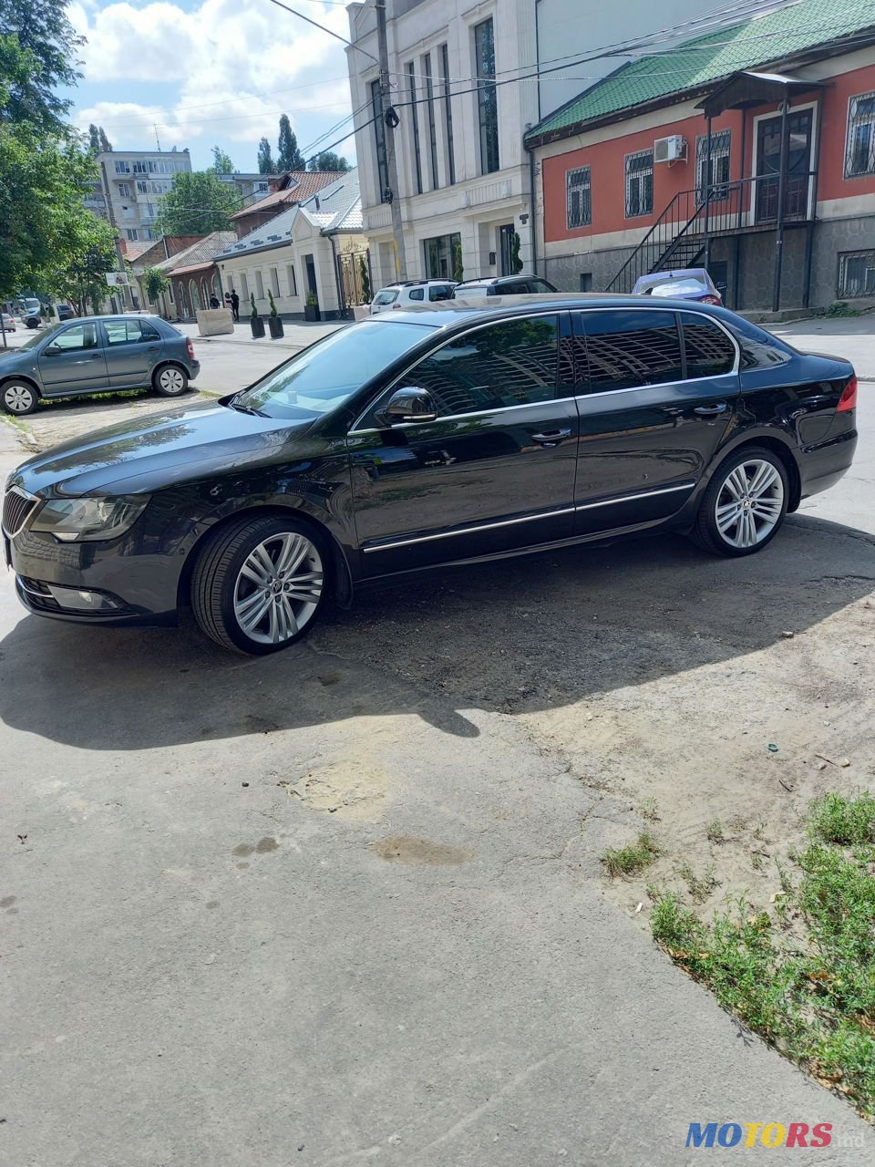 2013' Skoda Superb photo #1