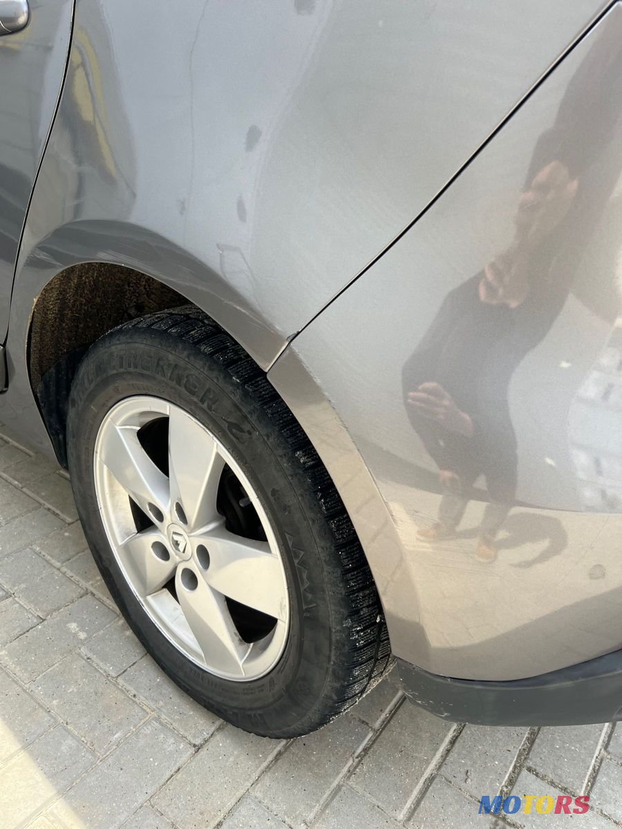 2014' Renault Scenic photo #4