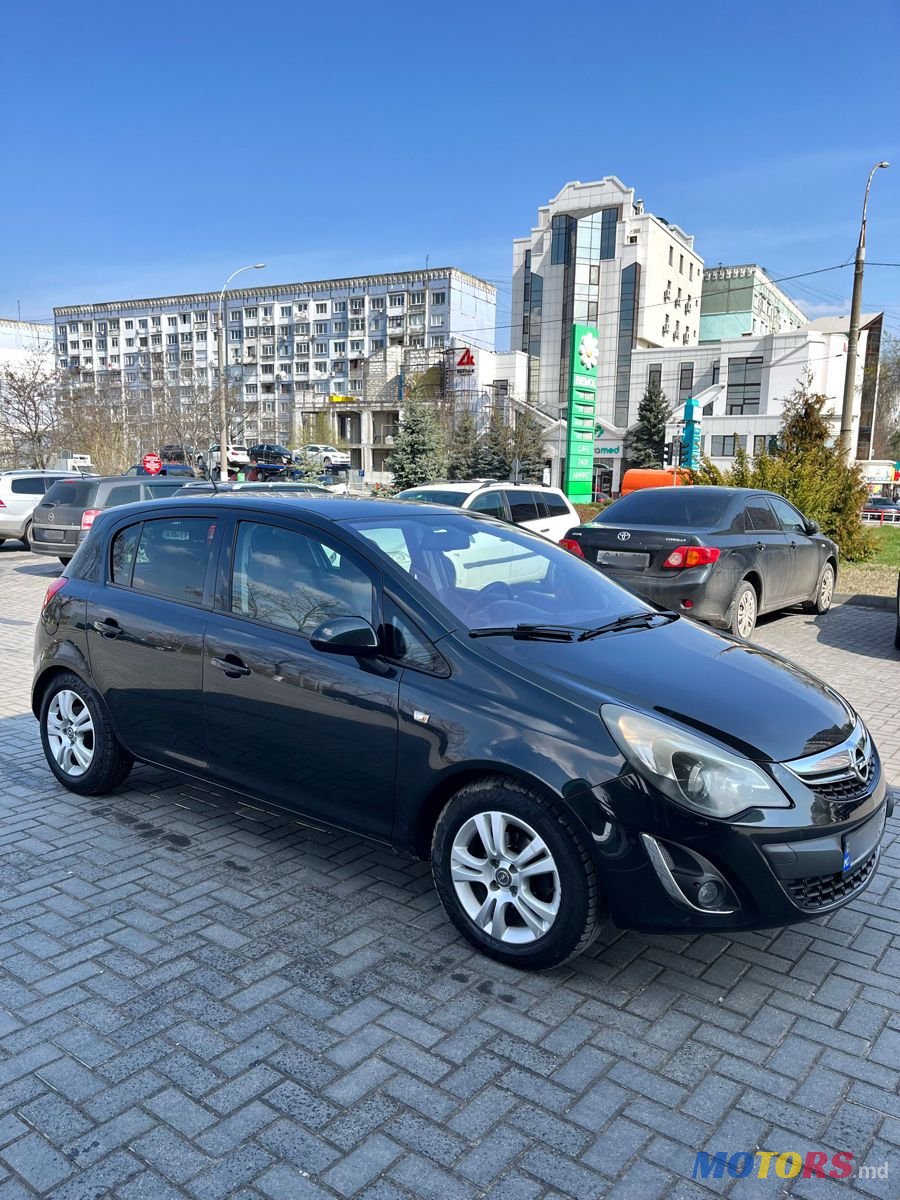 2013' Opel Corsa photo #3