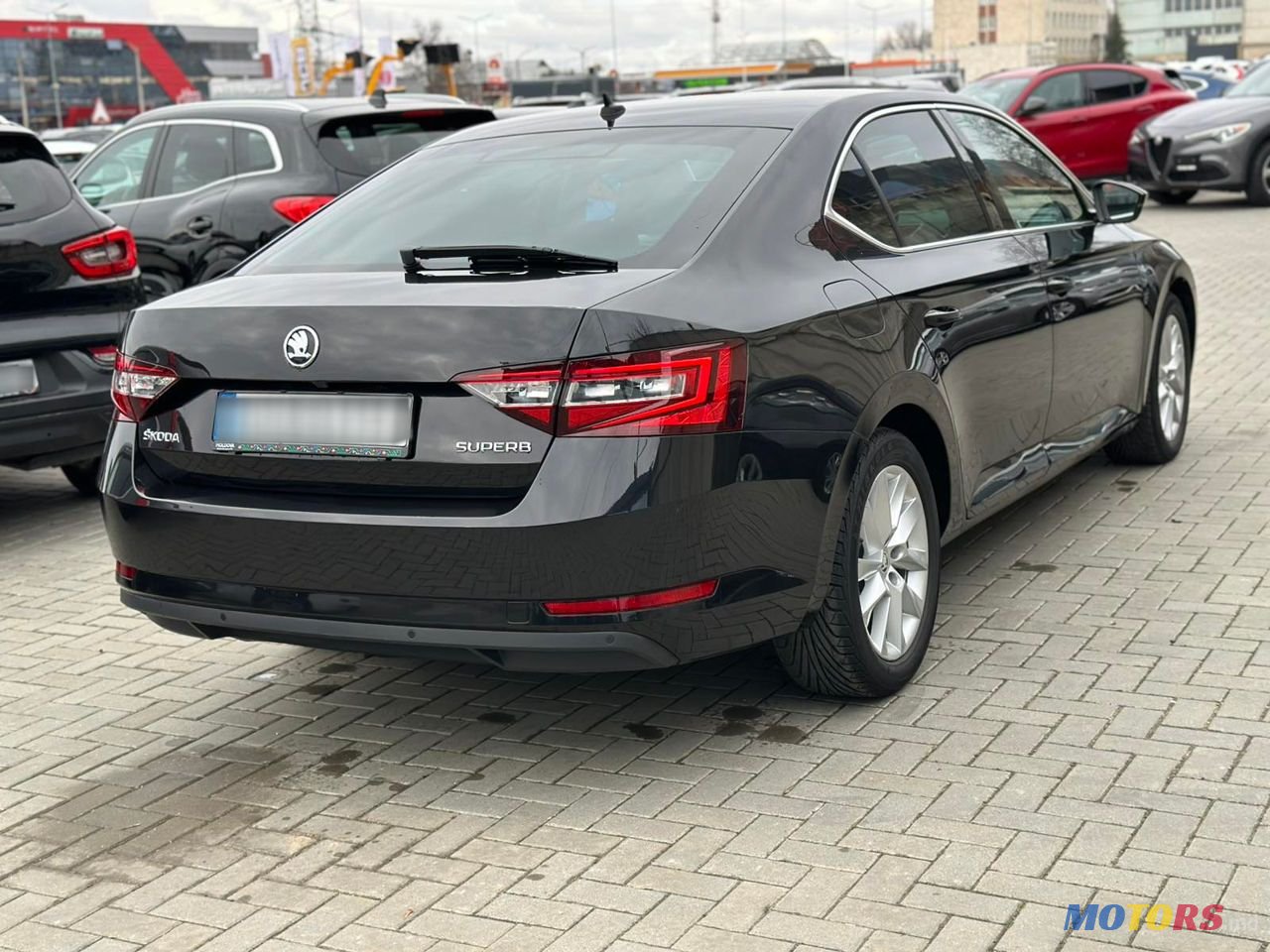 2016' Skoda Superb photo #3