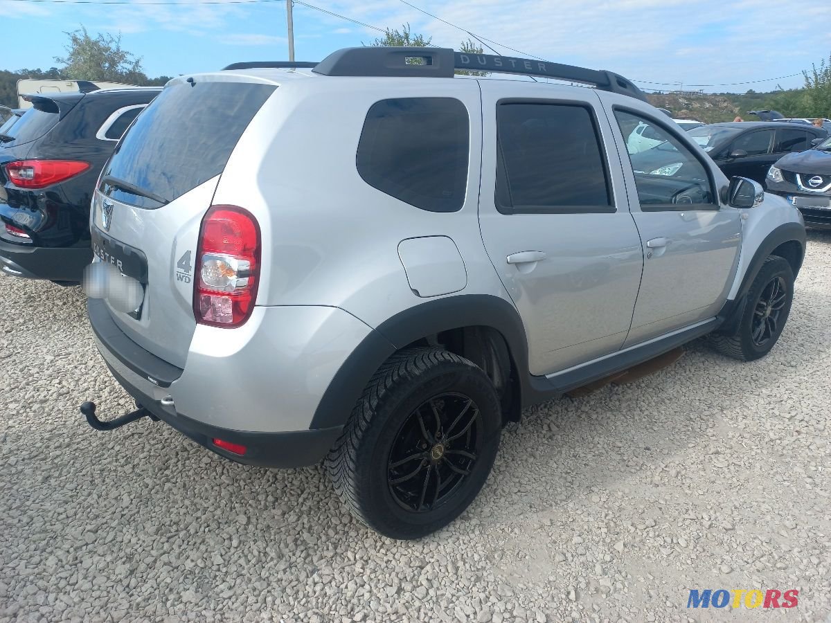 2015' Dacia Duster photo #4
