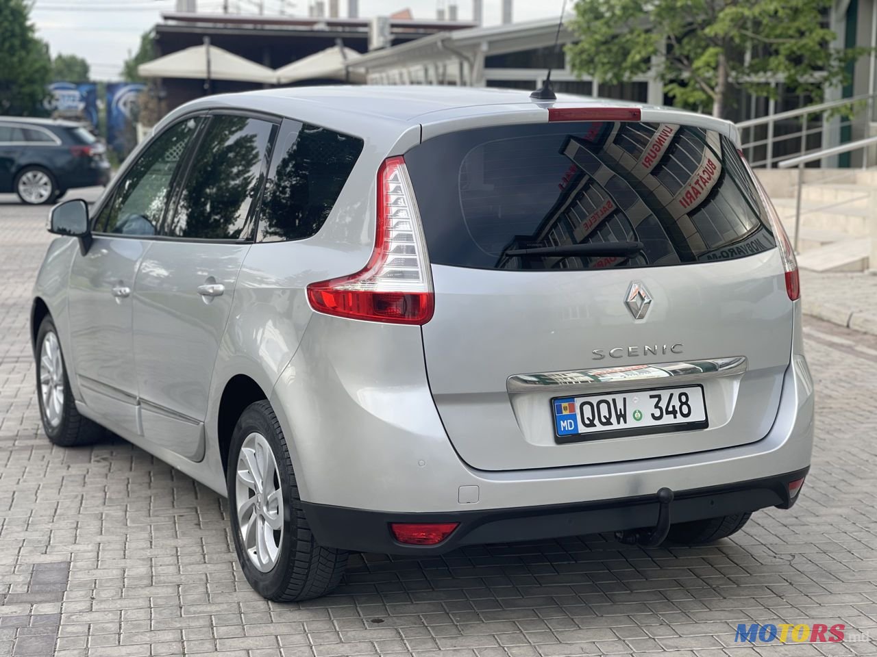 2012' Renault Grand Scenic photo #3